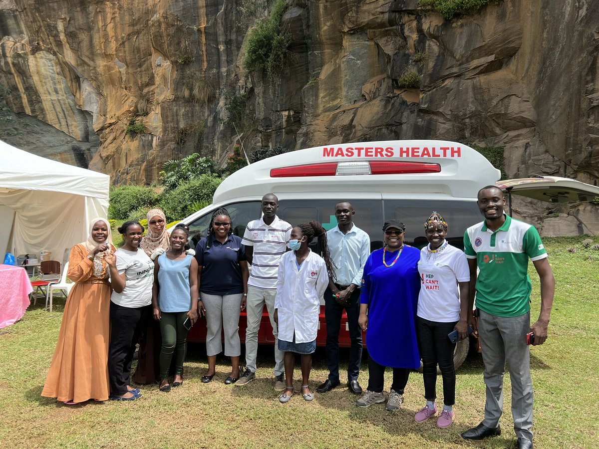 RoseNanyongaCla's tweet photo. Thank you to @LugeiF and our Alumnus Dr @gulom4099 for wellness checks and viral hepatitis screening at @CIUuga community day. You are adding value with every outreach let us #endvoralhepatitis https://t.co/HmvpiDkGUd