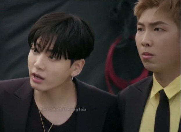 Healinghours7's tweet image. BTS iconic pics that only Armys can hear— a thread