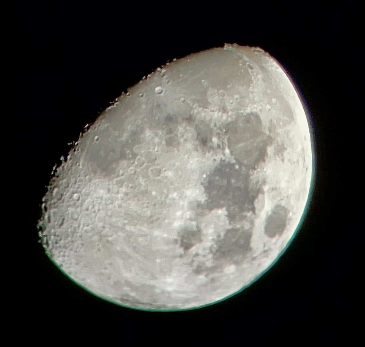 KumarKeshav_'s tweet photo. Yesterday’s Moon Shot 🌖

#photography #ASTRO https://t.co/2nv9k1p6Uo
