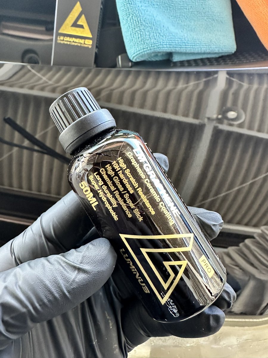 GLOSS_LUMINUS's tweet photo. 明日でLMGRAPHENE PROを施工して1週間経過。
明日の洗車が楽しみです😊
明日はガラスと樹脂パーツのコーティングも予定👍
用事もあるけどコーティングできそう❓🤔
#LUMINUS
#LMGRAPHENE
#LSGLASS
#LSTRIM
@kyoto_detail https://t.co/GB0xjAu1nu