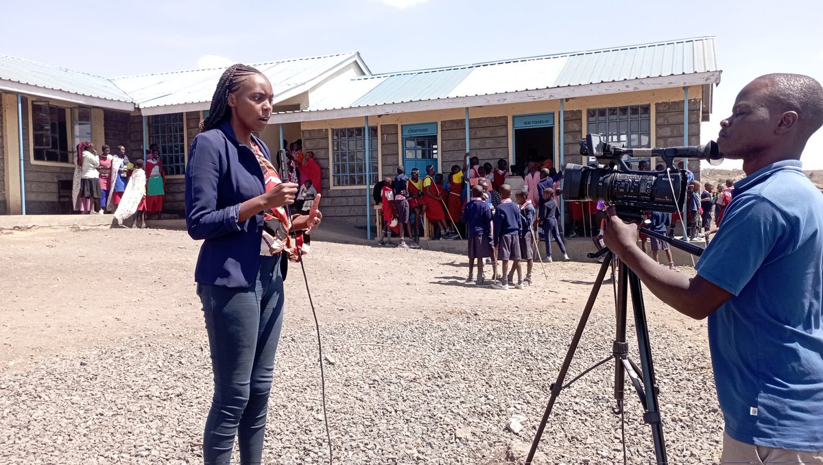 Our meticulous communication director @LindaMakau, the brain child of #KeepAChildInSchoolDrive at Edonyo Sidai junior Secondary School at Olooloitikosh giving an interview behind her motivation. #KeepAChildInSchoolDrive <a href="/James_Nandi/">ThePeaceAmbassador 🇰🇪</a>