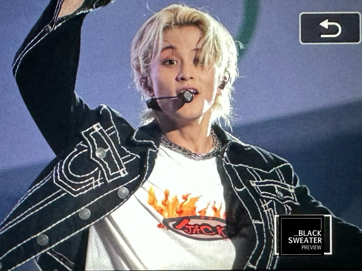 joyfulmarkly's tweet photo. jaw dropped he’s so pretty.. https://t.co/9yfsId2W5x