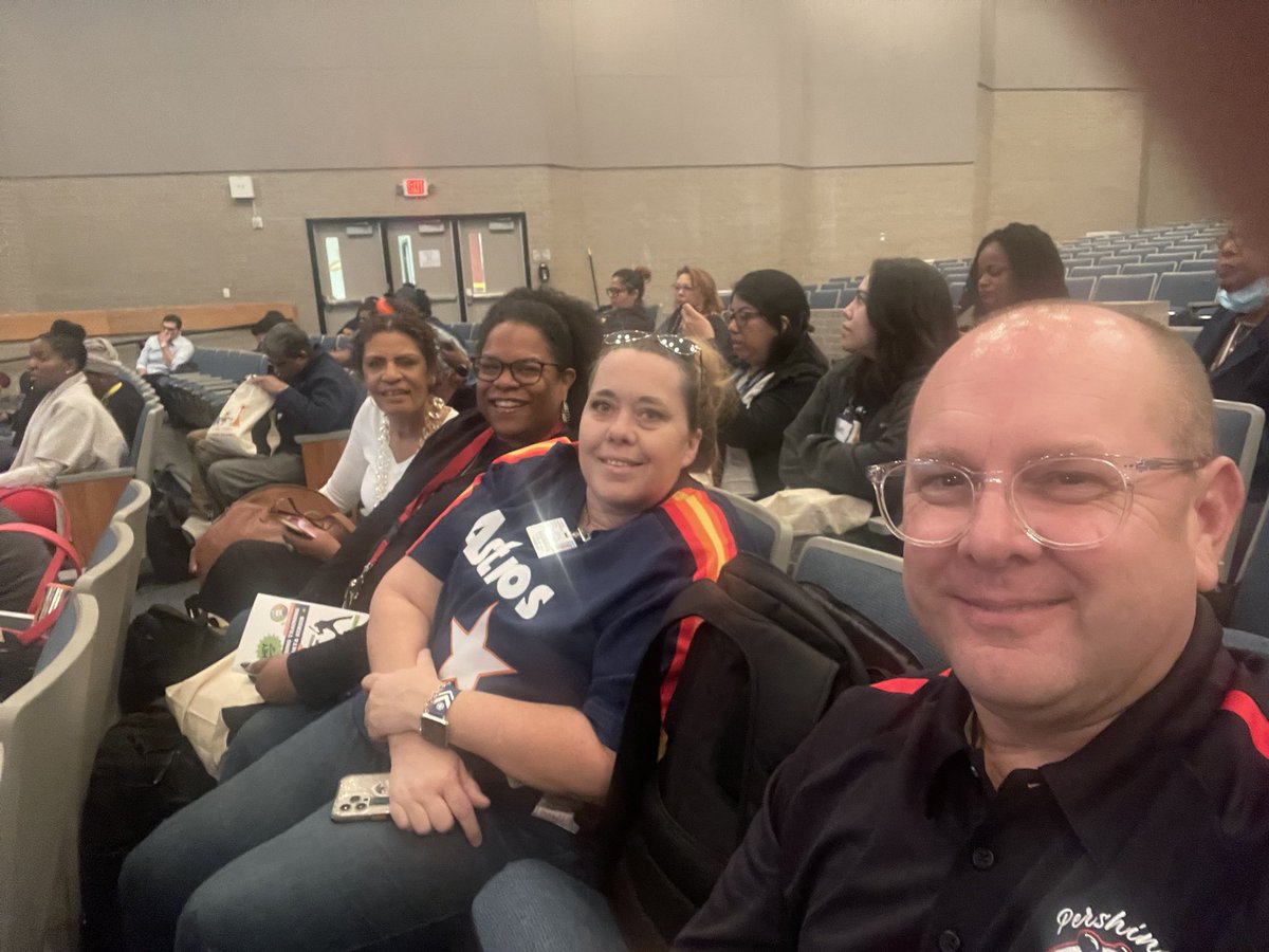 sshetzer's tweet image. Some of our @PershingPandas admins attending the @HISD_Assessment #dataseries