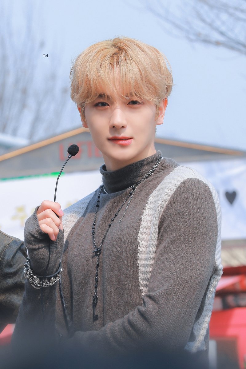fol0913's tweet photo. 230304 #현재 #hyunjae #THEBOYZ https://t.co/NEGPuLKrpf
