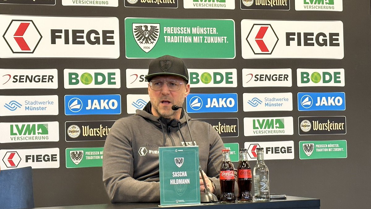Preussen06's tweet photo. Hildmann: „Nicht nur offensiv, sondern auch defensiv standen wir sehr stabil, das war echt stark. Eine absolut intakte Mannschaftsleistung. Wir waren heute 90 Minuten die bestimmende Mannschaft. Gerade die zweite Halbzeit stellt mich sehr zufrieden.“ #scp06 #SCPSVL https://t.co/XloLVIkoJD