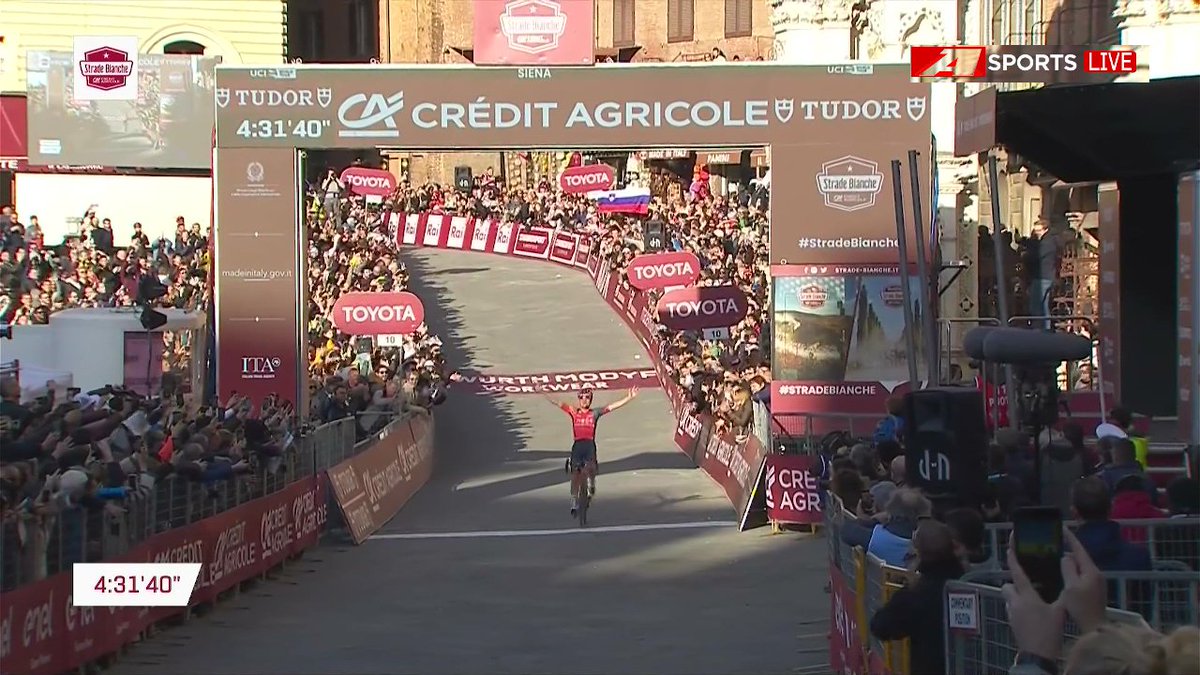 Thomas Pidcock'un kariyerinin yeni zirvesi...
#StradeBianche galibi o oluyor.
#CyclingRoad #ErkeklerYolBisikleti