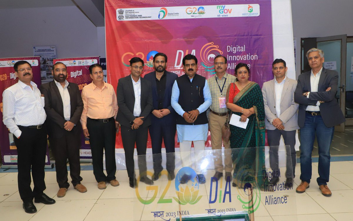 We were honored to have Shri @iShankarLalwani, Member of Parliament, give the welcome address and kick off the #G20DIA Roadshow at Indore. He said that events like this will create awareness in young to innovate and Indore would soon become one of India's emerging startuphubs.