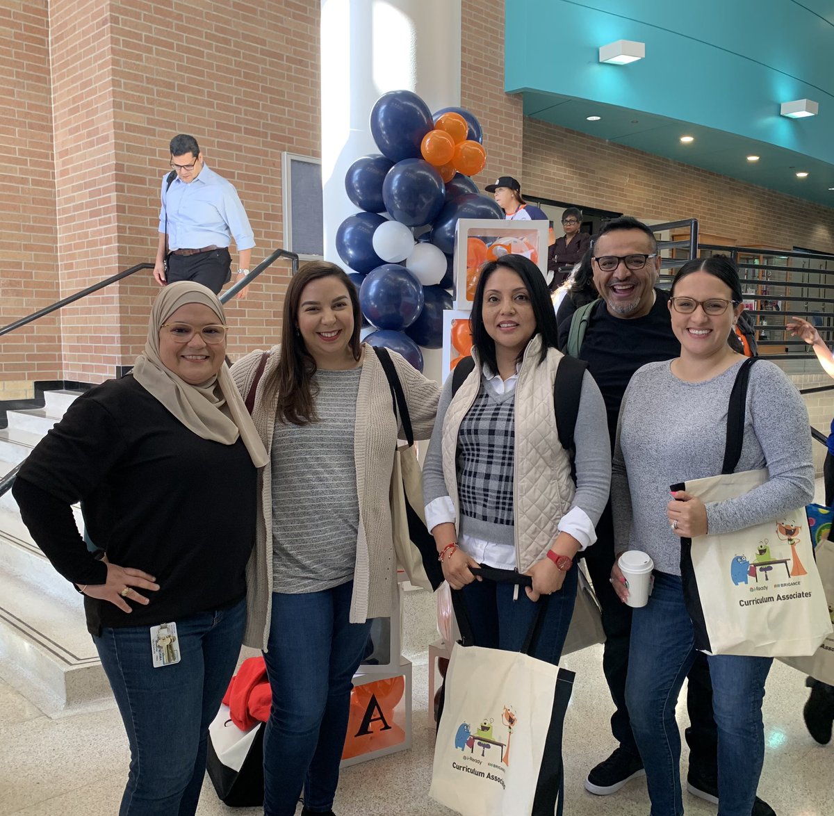 NormaGnz40's tweet image. Here we are on a Saturday morning at HISD’s Data Series! Excited and ready to continue our work with data! Let’s play ball!!!! #dataseries @HISD_Assessment @GallegosElem @ERuizHISD
