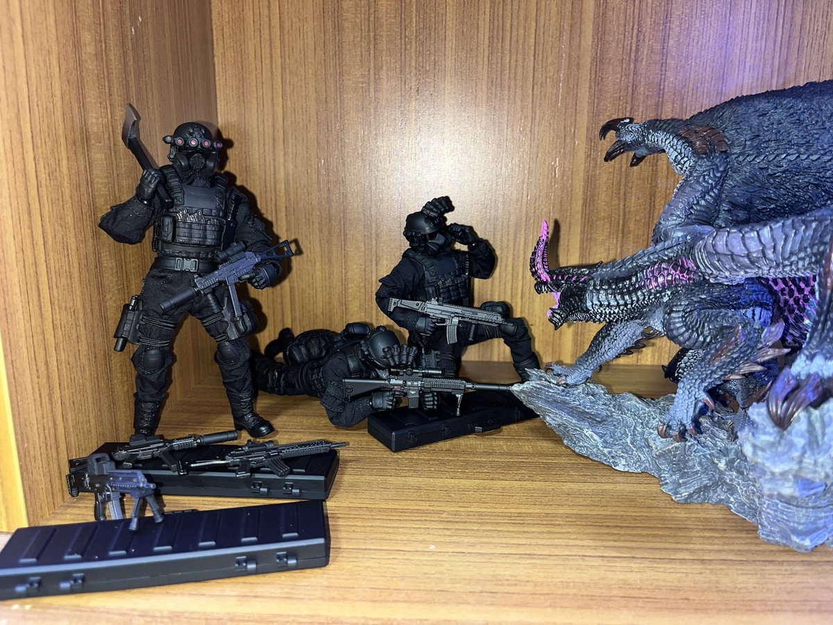 tuda_figure's tweet photo. レッドライトハンドすごくカッコいい
小物が多くて良き
次も楽しみ https://t.co/yKEqSWoJl2
