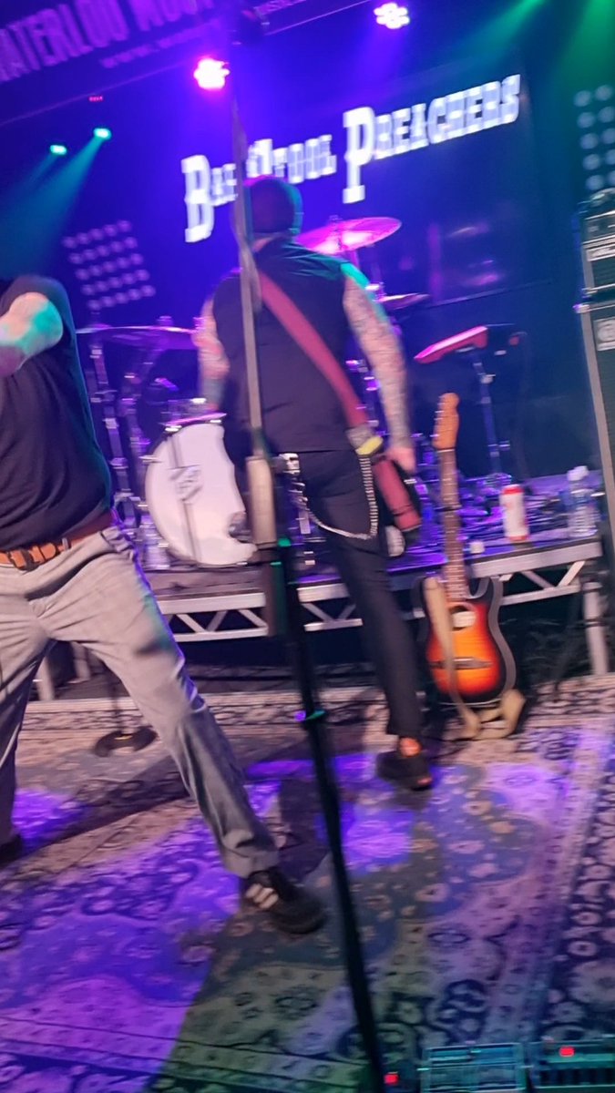 SLFBLADE's tweet image. Great gig last night at @Waterloo_Bpool 
Onwards today to @ParishHudd
For @BarPreachers