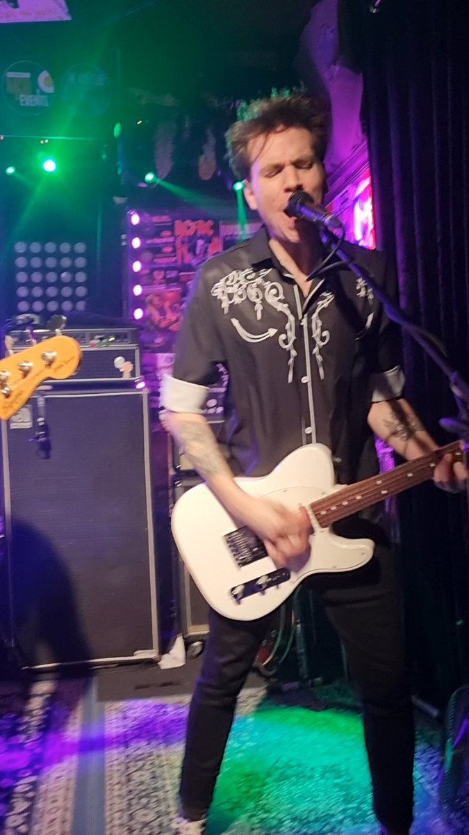 SLFBLADE's tweet image. Great gig last night at @Waterloo_Bpool 
Onwards today to @ParishHudd
For @BarPreachers