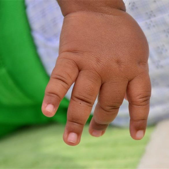 JustSadio's tweet photo. Thread : COMMENT FAIRE DE VOS ENFANTS DES GENS DE BIEN EN 16 POINTS https://t.co/VhwFVUY2lo