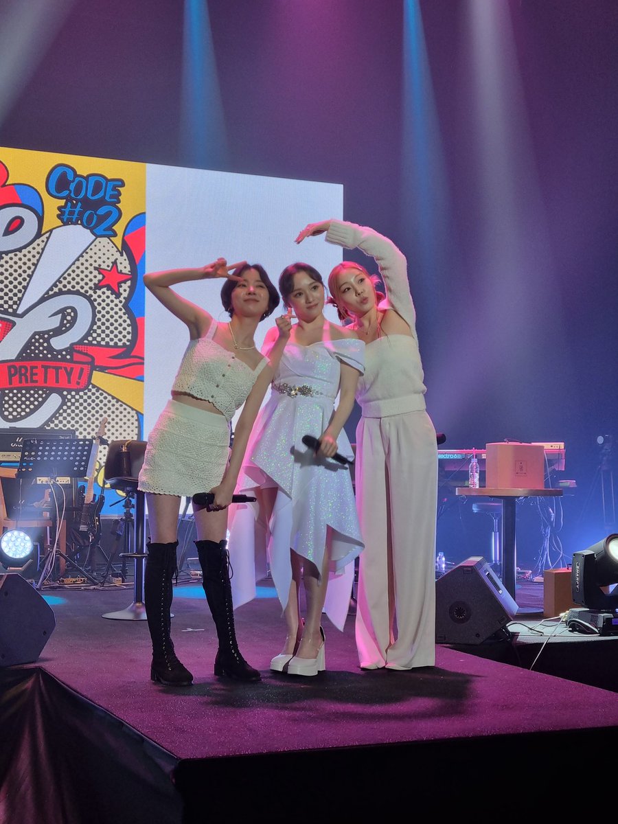 <a href="/LC__Ashley/">☁️🦦☁️</a> <a href="/LC__Sojung/">소정</a> <a href="/LC__zuny/">주니</a> 오늘 함께 볼 수 있어서 정말 행복했어!! 10주년 미리 축하할 수 있어서 좋았다💜