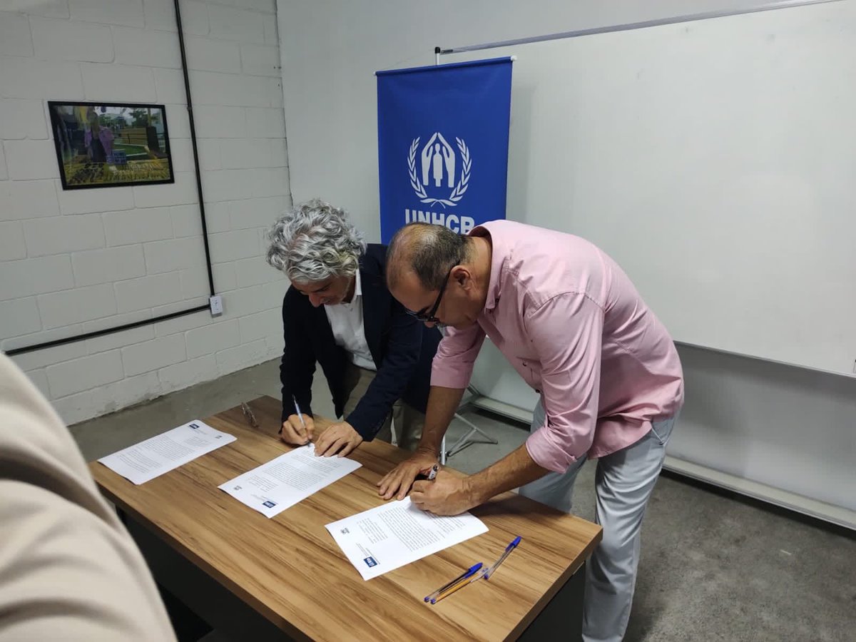 O Secretário Municipal de Cidadania, Renato Moura, assinou, nesta sexta-feira, 03 de março, o Memorando de Entendimento que renova a parceria da <a href="/Prefeitura_Rio/">Prefeitura do Rio</a> com a Agência da ONU para Refugiados <a href="/ACNURBrasil/">ACNUR, Agência da ONU para Refugiados</a>

#cidadania #acnur #onu #secid #direitoshumanos  #prefeituradorio