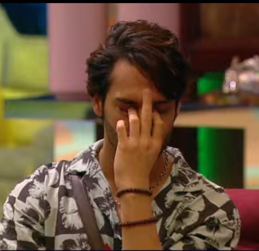 nimra_088's tweet photo. A mistake that is repeated more than once is a decision.
1 YEAR OF MERA SUFFER
#UmarArmy #UmarRi https://t.co/lJa6OOMNLk