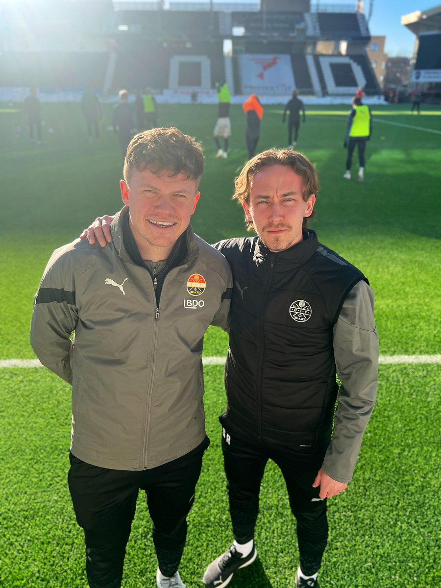 Godsetpodden er på field trip. Mandagens episode spilles inn når vi er tilbake på Marienlyst i kveld.  Fyr løs hvis du har spørsmål! 🎙️