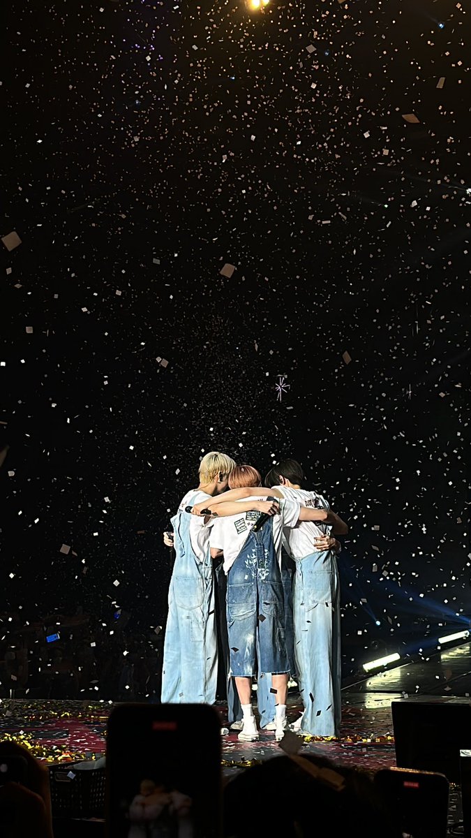 jyk937's tweet image. #TXT_4th_Anniversary 
#투바투와함께한4년내일도함께할우리
#ToFOUReverlandWithTXT