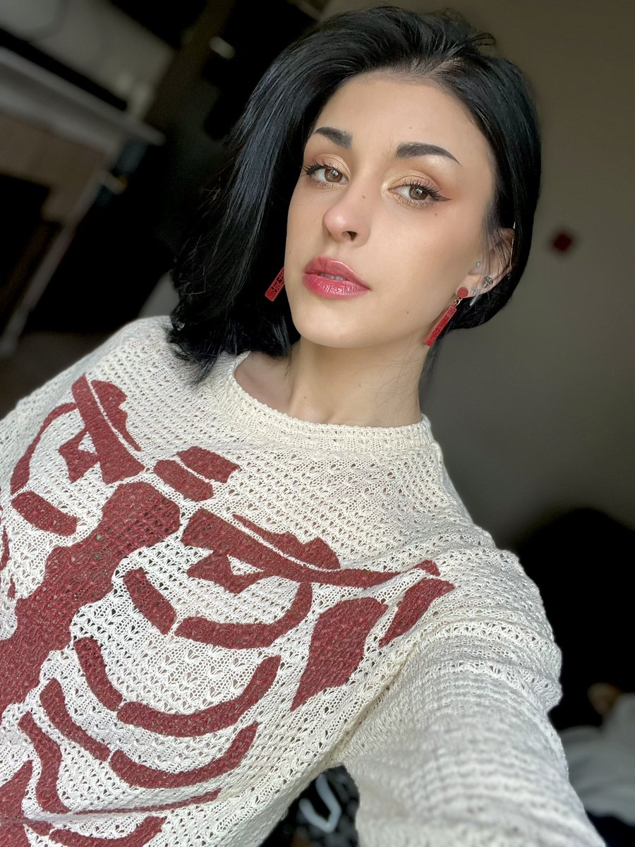 Smexi on Twitter: "Sweat my fuckin face off at the dry sauna in my gym and I’m ready for the day 👌