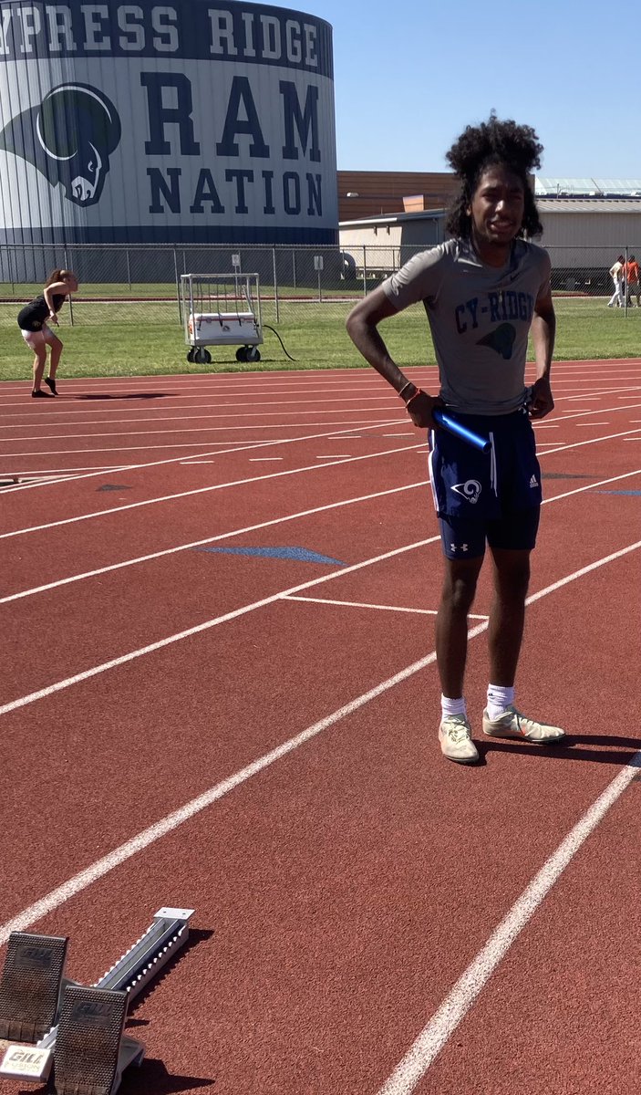 CyRidgeMensTF's tweet photo. Final action from @CypressRidgeHS Claudio Garcia Ram Tough Relays. PRs all over track today! @RamNationCRHS @CyRidgeMedia #RidgeSpeed https://t.co/stO4pG4aG8