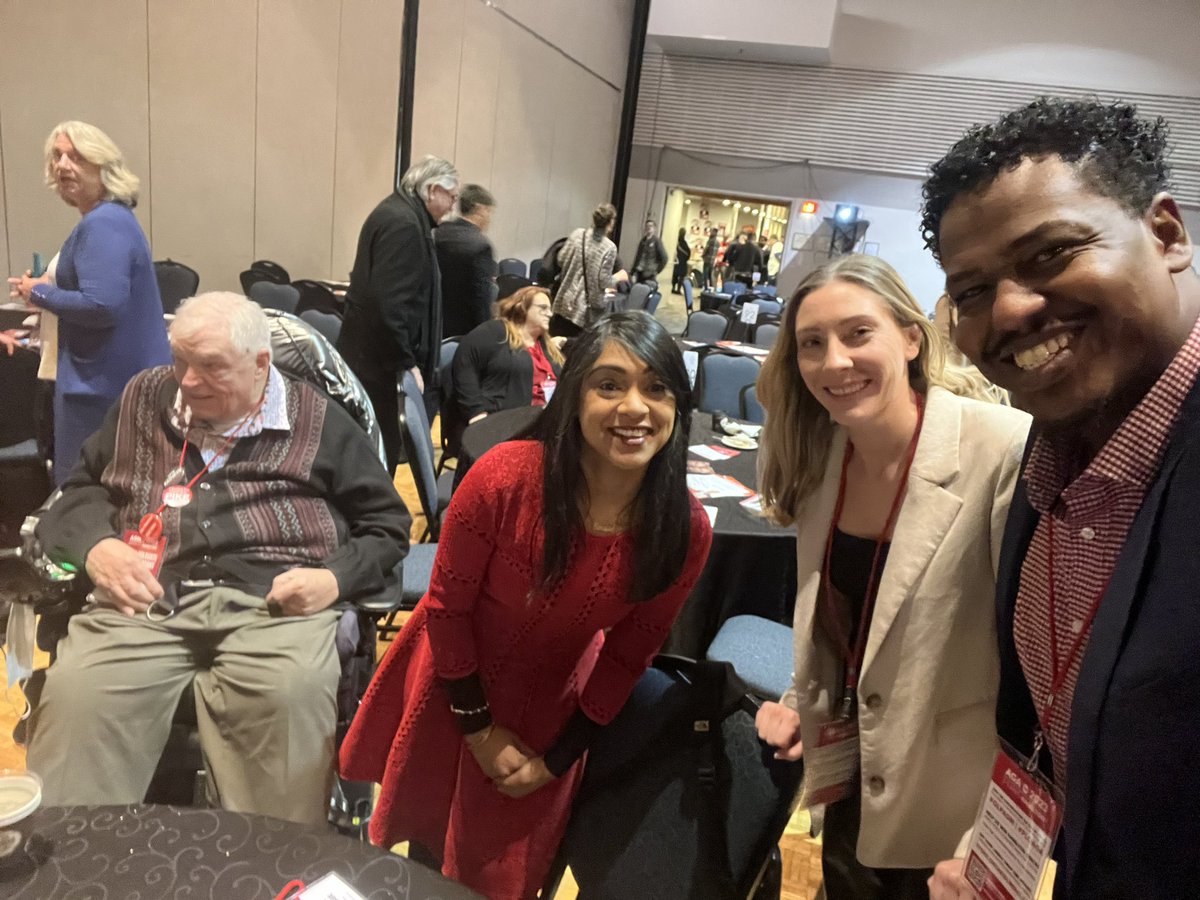 IM_ismailM's tweet photo. Despite the bad weather, the turnout for the #OLPAGM broke 20 year record. It was great to meet former MPPs, ministers, current leadership candidates, and all attendees. #onlp https://t.co/7GDSds1OER