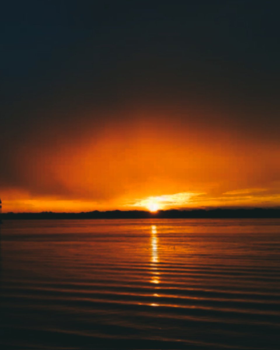 おはようございます

空のある風景

朝日🌅　🙇