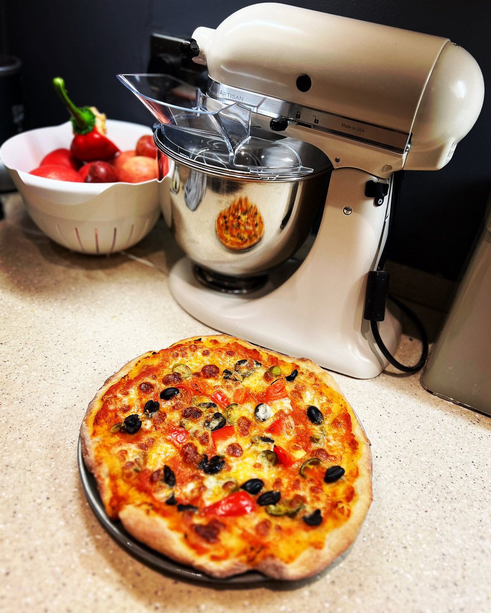 #HandmadePizza #PizzaSaturdays