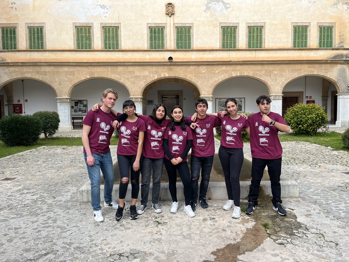 Robosapiens tweet media