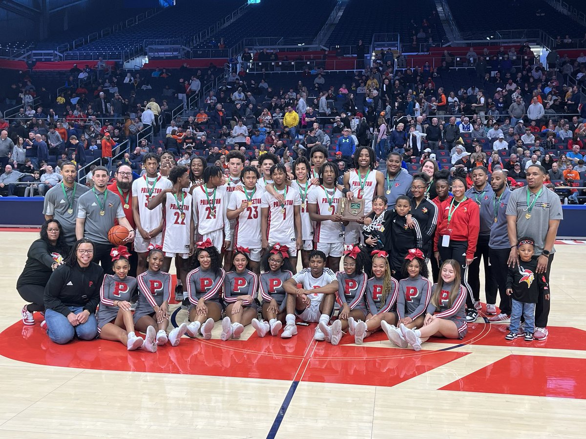 vikingBollmer87's tweet photo. PHS District Champions
#vikingdiff
#WinTheDay
#hardworkworks https://t.co/XtoPD85qDC