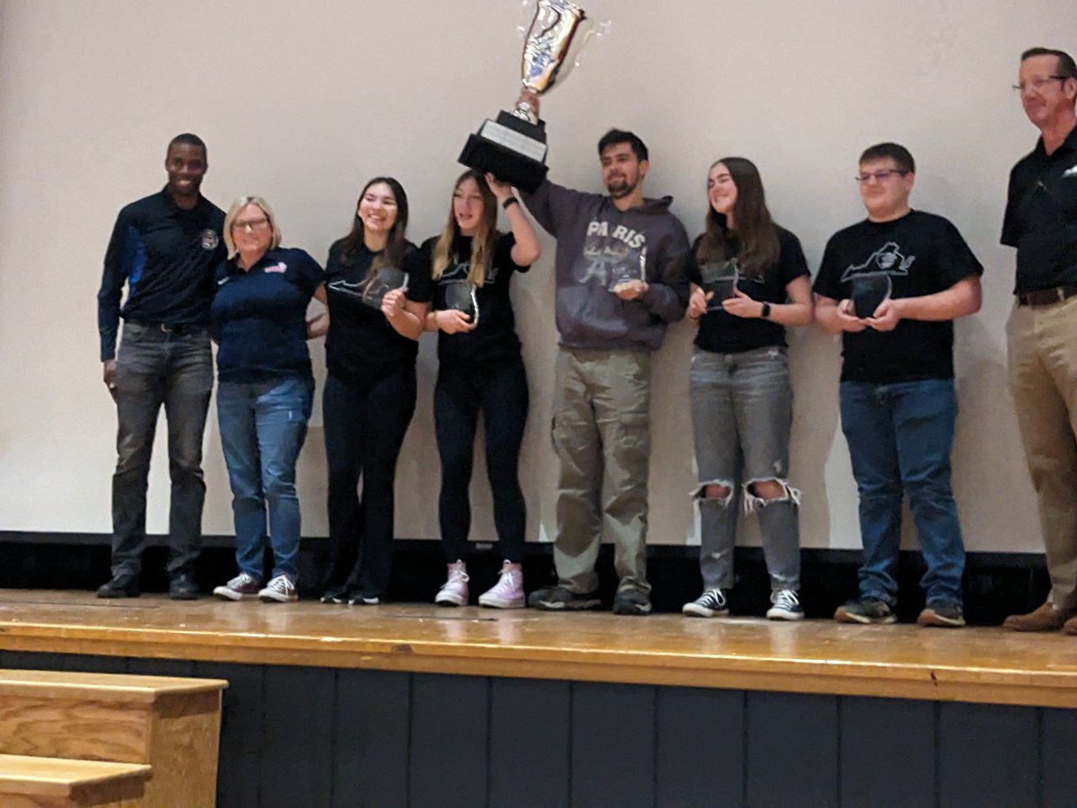 Thank you <a href="/kristi_rice/">Kristi_Rice</a> for inviting me to the Commonwealth Cyber Cup!

The <a href="/VaCyberRange/">Virginia Cyber Range</a> put on a fantastic #CTF and I was honored to congratulate and award these impressive high school hackers.

We need these students to try out for the <a href="/USCyberGames/">USCyberGames</a> ! 🇺🇲