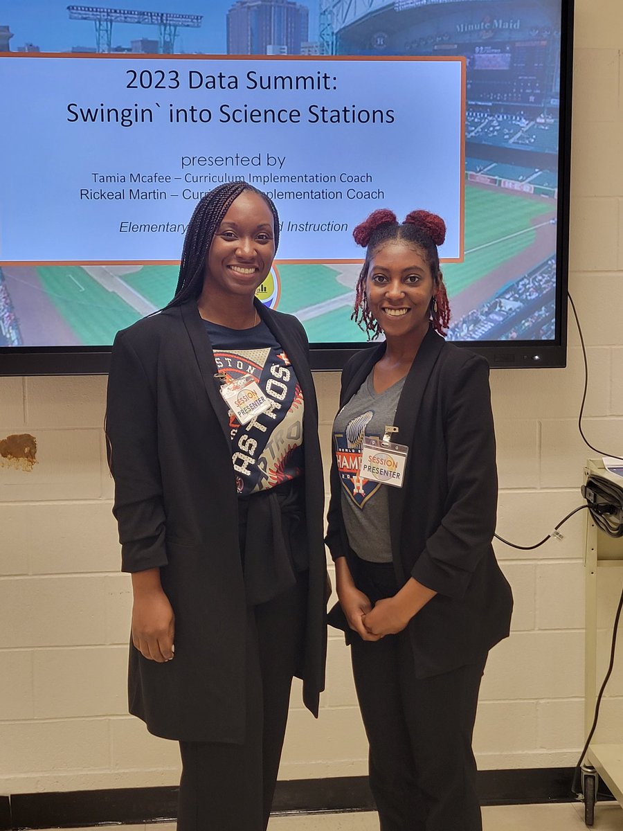 MartinRickeal's tweet photo. Those moments when you can teach, inspire, and motivate... This is that moment!!
Thank you to all the participants and to my wonderful co-presenter @mcafee_tamia for the informative and collaborative science station sessions! #DataSeries2023 @HISD_Assessment @HISD_ElemSci https://t.co/WR7K6sR8TQ