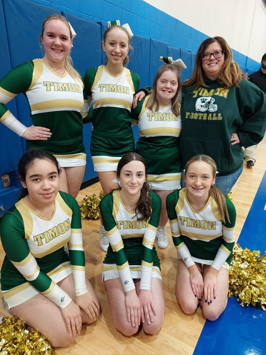 Our Mount Mercy cheerleaders are so proud to be cheering on the @TimonAthletics Tigers today at the State Catholic High School semi finals! 
#timontigers #mercygirls