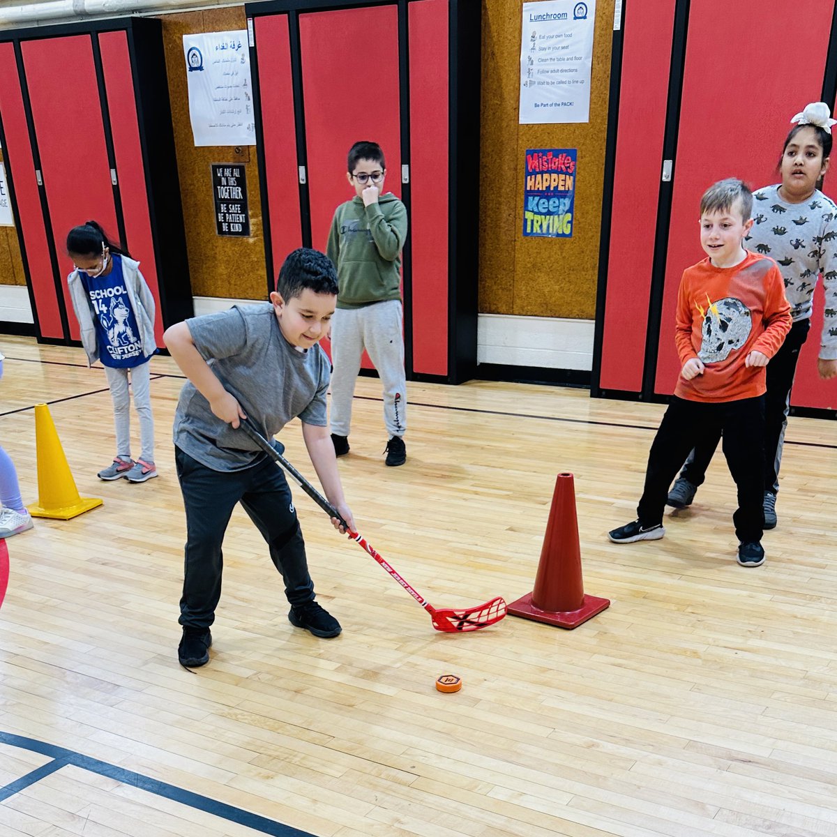 therosadoverse's tweet photo. Our 3rd-5th graders are really enjoying their Hockey unit! ππ₯
Itβs great to see amazing teamwork and genuine excitement for each other as they learn! ππ»π #cliftonconnects #school14 #pe #physed #hockey #teamwork @CliftonSchools https://t.co/xYbEXK8bKh