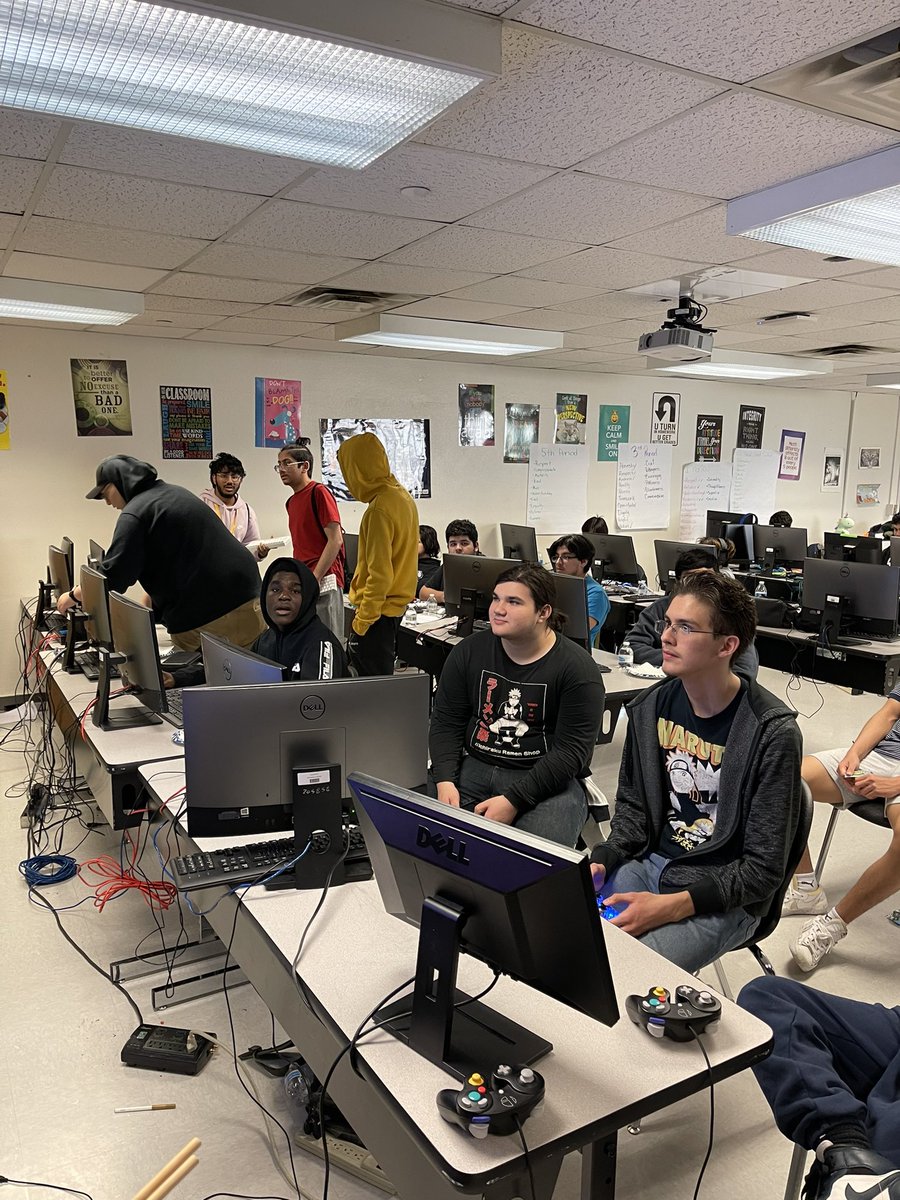 Denovias In The Morning tweet media