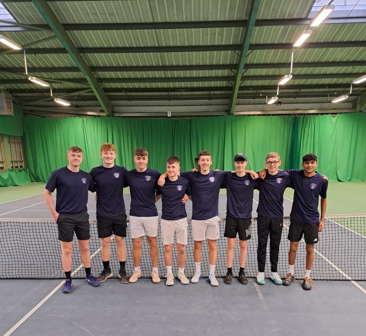 Absolute pleasure to be captaining these boys this weekend. Unreal effort today sitting 3-3 against Cornwall and 4-0 up against North Wales going into tomorrow's doubles. All to play for. Mon the South 💪@LTACompetitions #CountyCupTennis @Tennisscotland