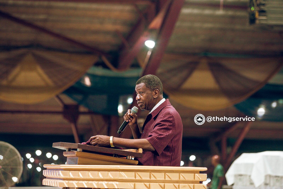 TheHGService's tweet image. Anybody can celebrate and praise God after a breakthrough.

It takes the purest kind of faith to praise God before you see the breakthrough. 

- Pastor Adeboye 

Day 3
Special Holy Ghost Service 2023
#GodOfBreakthroughs