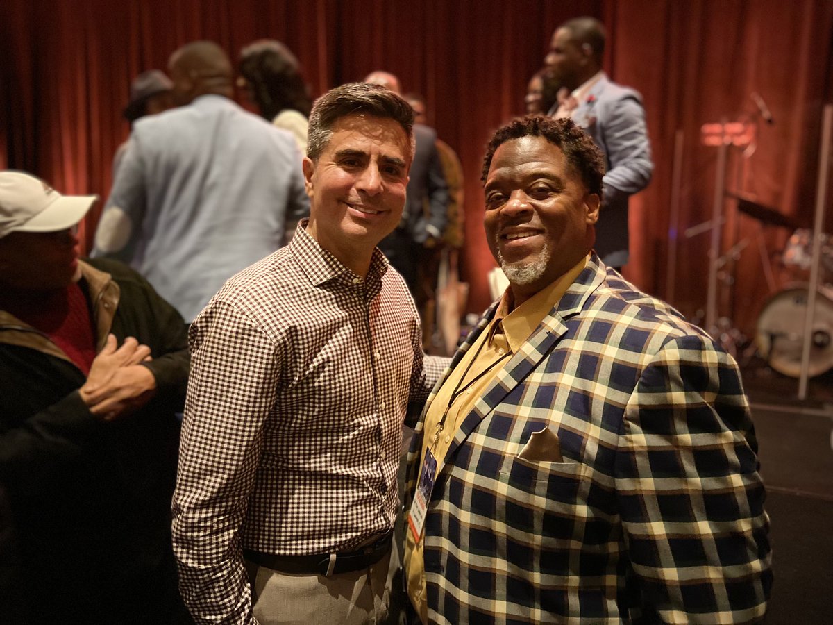 DrRayHampton's tweet photo. World Vision Pastors Gathering in Phoenix, Arizona. Edgar Sandoval Sr. President and CEO of World Vision
#PG2023 https://t.co/i6Z8WX749j