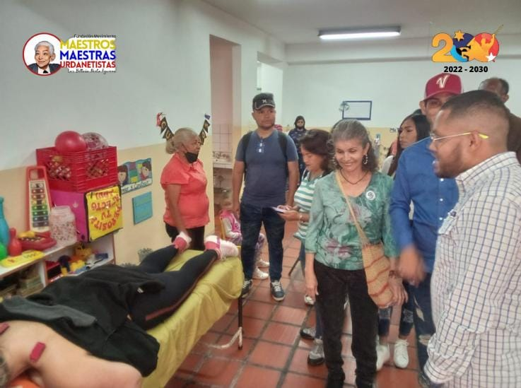 #EnFotos📸|  Comunidad de la Pastora y maestros son atendidos este #4Mar con jornada de Atención Integral  con el propósito de hacer frente y vencer las sanciones y la agresión imperialista. 

¡Nuestro destino es la Victoria!

#ChávezInfinito