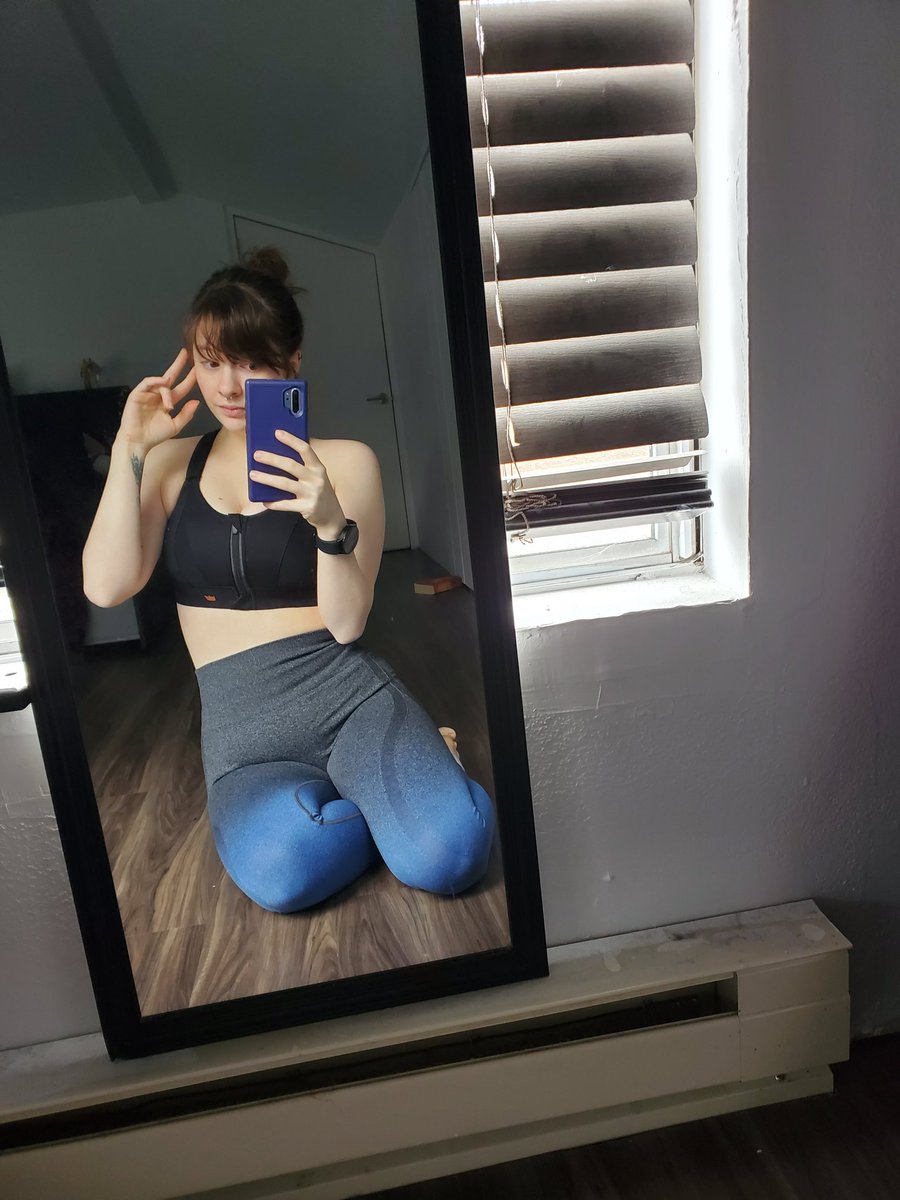 sockubus-on-twitter-been-hitting-the-gym-and-weights-kill-me-but-i