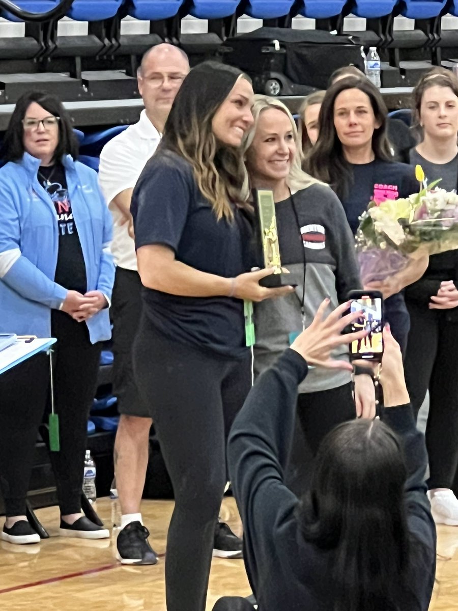 HudsonOHSports's tweet image. Special congratulations to @Hudgymnastics Head Coach Megan Mertz, as she was named the OHSAA Gymnastics Coach of the Year in the state of Ohio! Wow! Incredible accomplishment @MeganJLKB! Thank you for all that you do! A well deserved honor in deed!
#ExplorerPride