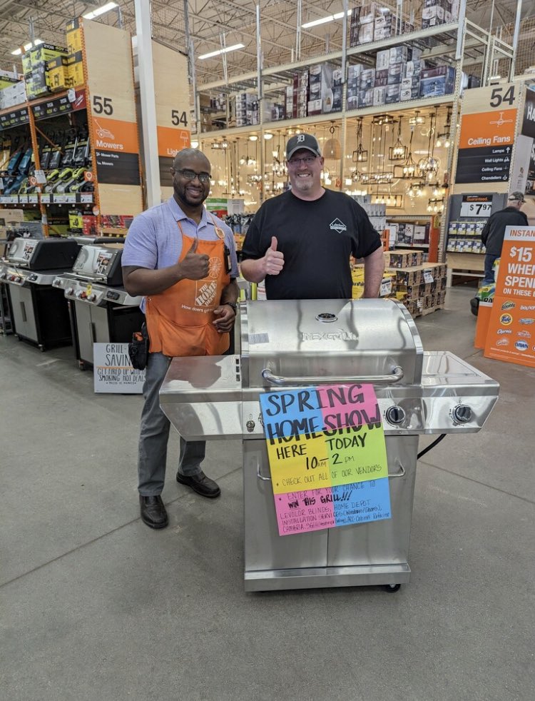 Congratulations to Kevin B from Lakeshore Glass on his new FREE grill today! Thank you for checking out our Home Show at Grandville Home Depot. 🎉🎉🎉🎉 @BigMoe338 @mkshark35