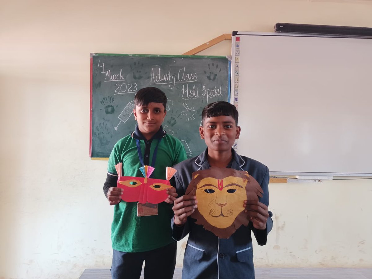 sageskusmi's tweet photo. Super Saturday
Card Making Activity on Holi Special.
@BalrampurDist

#SAGESKUSMI https://t.co/zbjteY0tjb