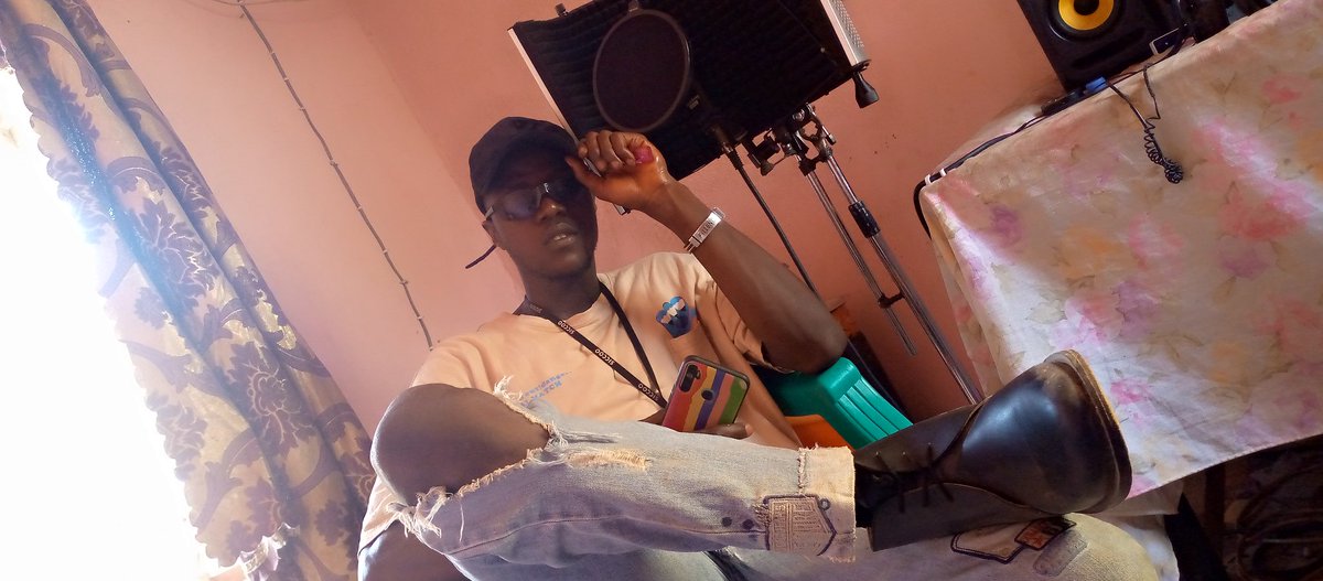 joybowy1's tweet photo. ANOTHER BANGA,IS COOKING, 🔥 FANZ LET CONTINUE TO WAIT MAD JAM ALBUM VOL1 WILL BE SOON REALIS,,,,, https://t.co/143vuv2PRA