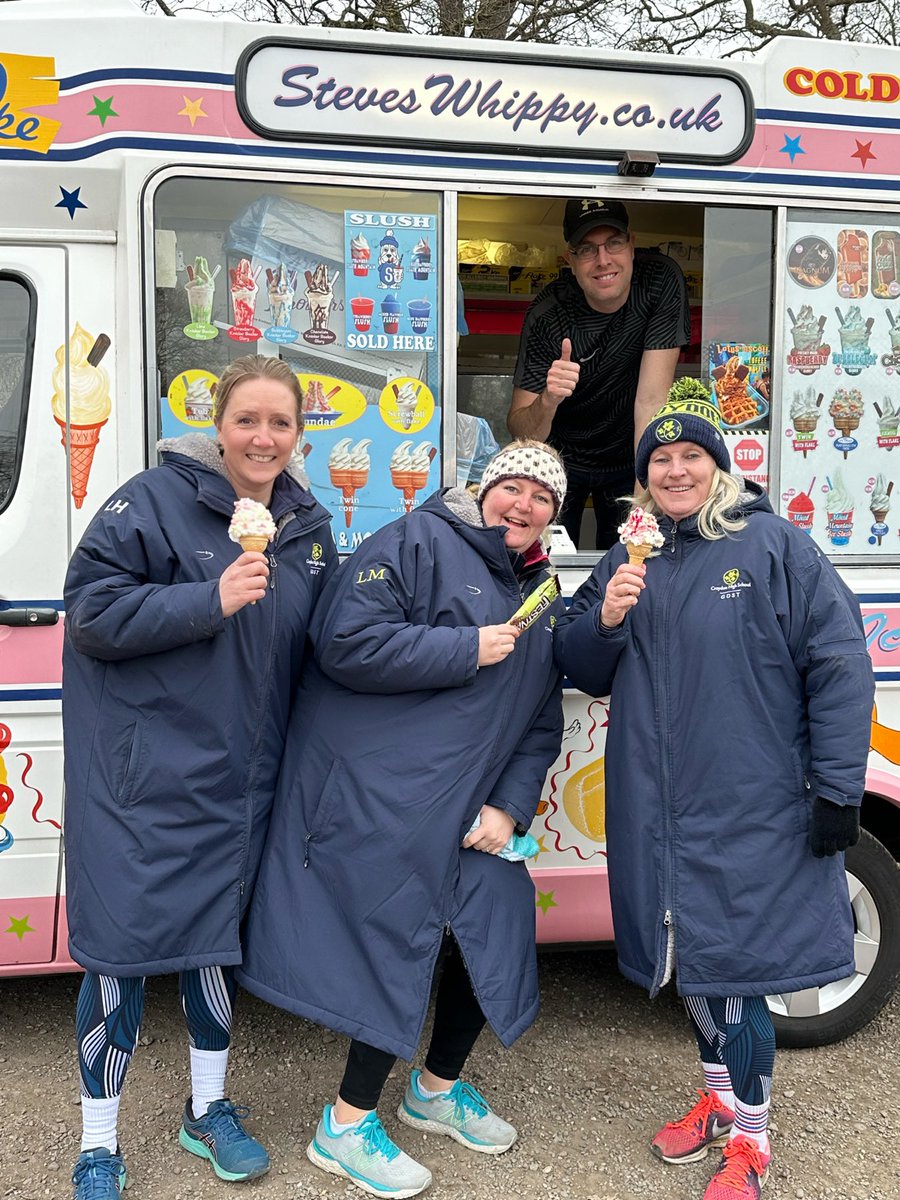 CroydonHighPE's tweet photo. Mrs Miller, Mrs Botham & Mrs Head enjoy an ice cream during a break from the afternoon netball session! @CroydonHigh #ItIsFreezing #WeAreMad🍦🥶🤣 https://t.co/BrTXfQyCk7