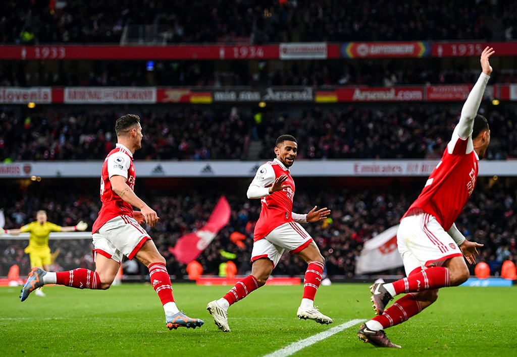 brfootball's tweet photo. Football. 🤯 https://t.co/IhJBHs209J