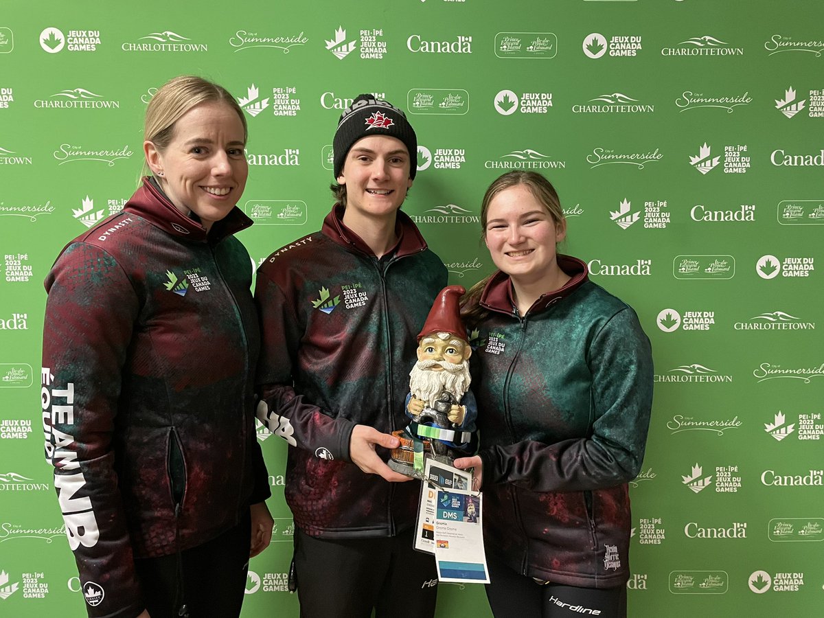 DOUBLE MIX: Face time @team_equipenb double mix @2023CanadaGames curling team in #Montague #SportNB #TeamEquipeNB #CanadaGames #lifeofagnome