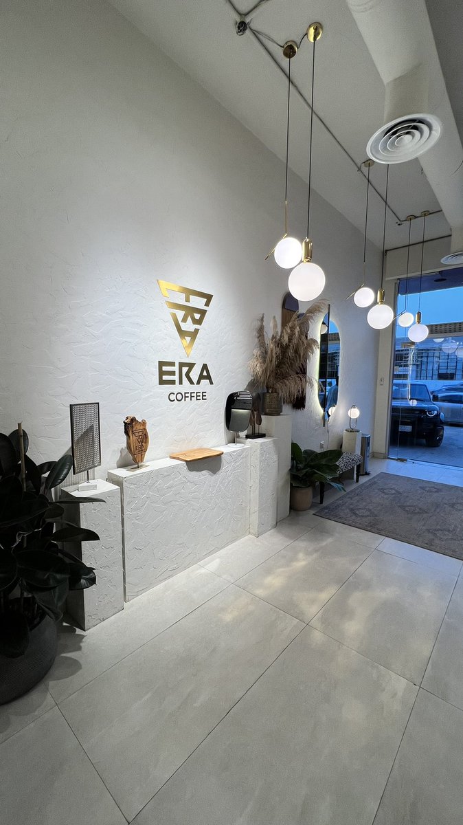 ☕️📸 tweet media