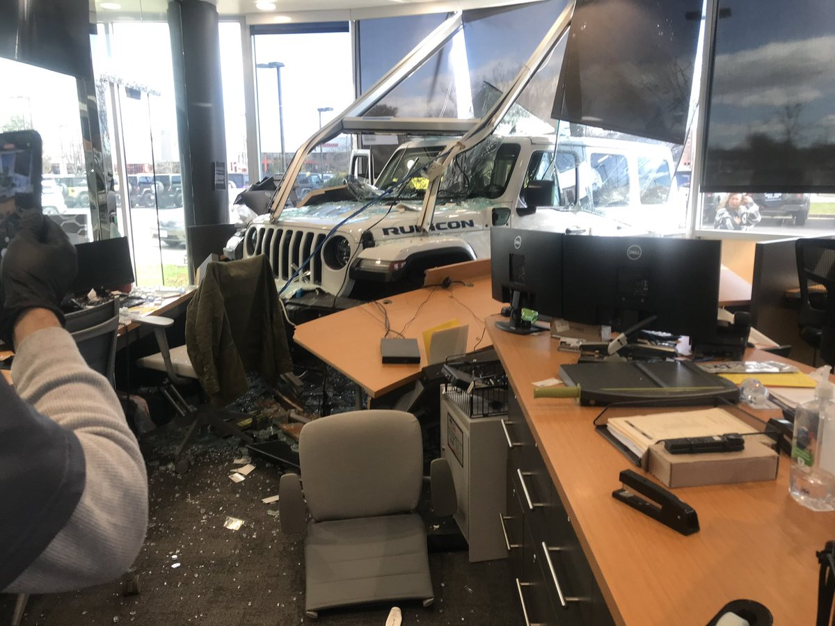 chaostheory2023's tweet image. DUDE!!!! A customer drove a Rubicon into the sales office of my previous Jeep job. Look at this crazy shit!!!! #jeepwave #jeep #rubicon #retweet