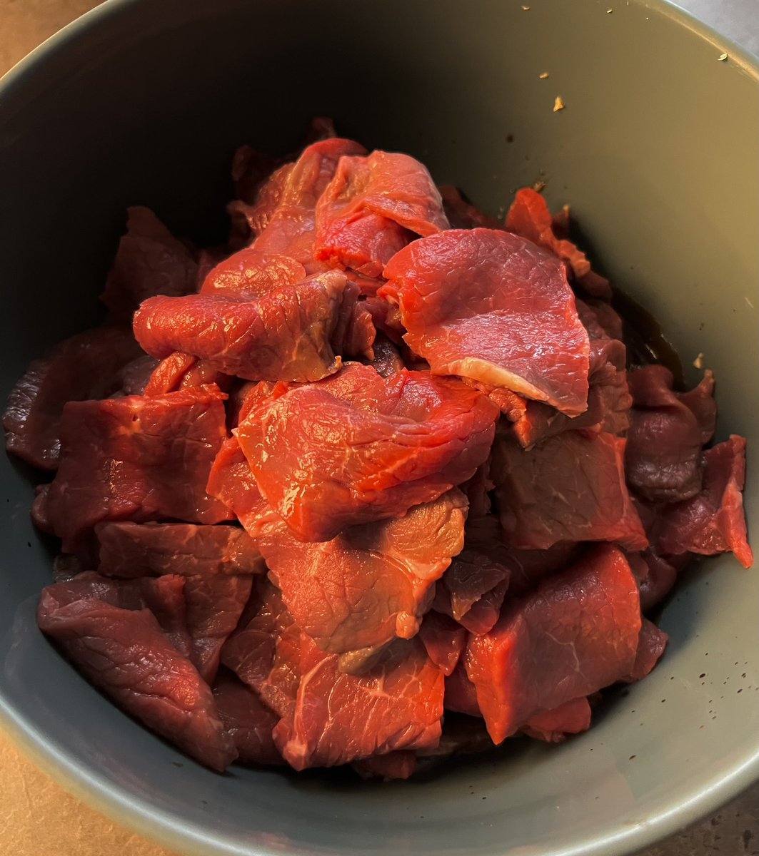 AlexLehmann535's tweet photo. beef 🥩 jerky homemade with love 😛

the marinade is ready tomorrow it will be dried…
Cheers 🥃 

#Balance2 #StratumOlc #ornament #NarVa https://t.co/WWFIbNiOjy