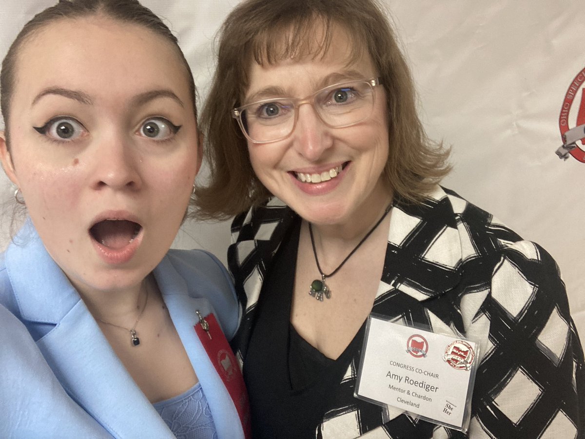 Amy Roediger☮️ tweet media