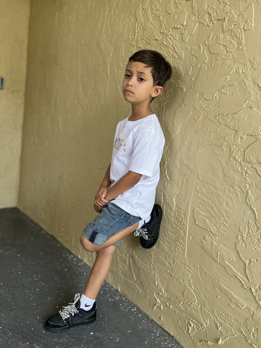 NYC_REC's tweet photo. When you talking goats make sure Liam’s name comes up 😮‍💨. #fatherNson 
#liamkyrie #goodfeets #TravisScott https://t.co/MUcYaoWuss